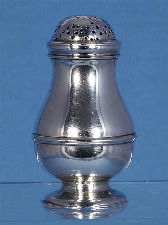 An early George II silver bun pepper pot, Height 70mm Weight 1.5oz/47grms